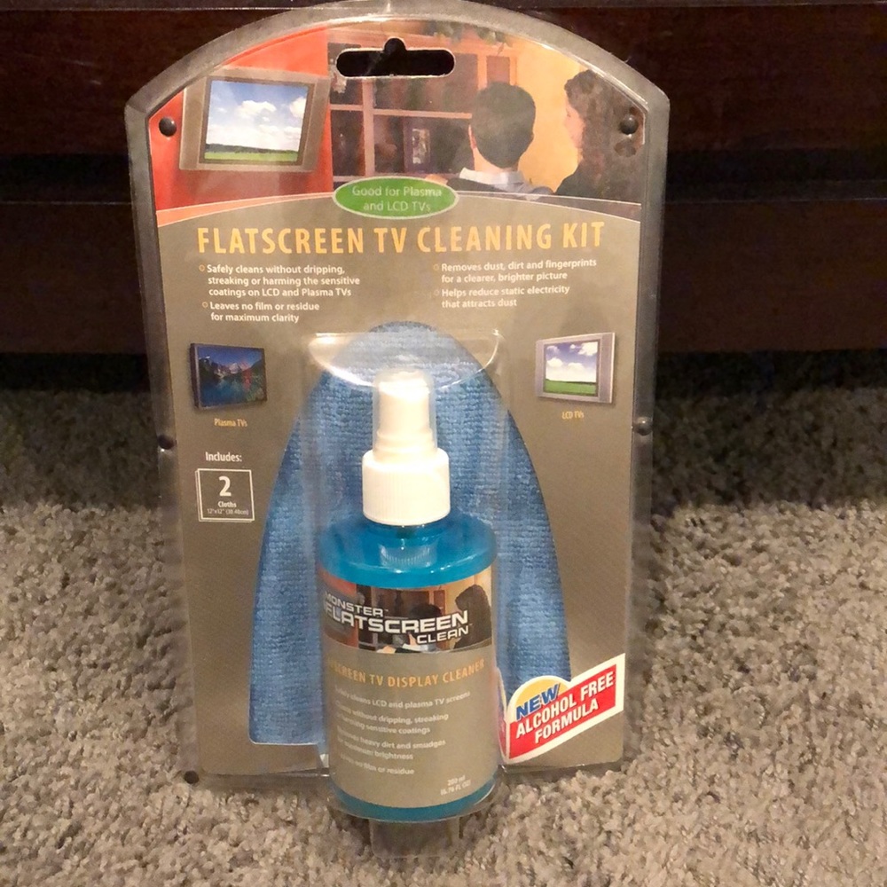 Flatscreen TV Cleaning Kit, Brand New in Sealed Package!